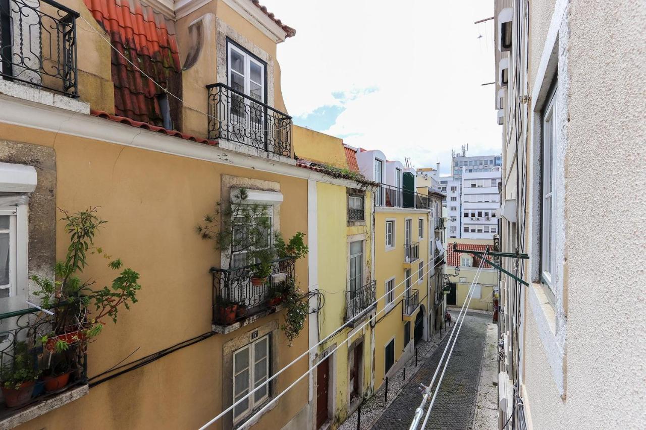 Cosy Liberdade By Homing Apartment Lisbon Bagian luar foto